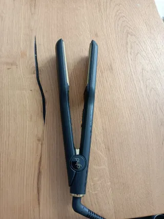 Plancha GHD Gold Max Styler Negra y Dorada