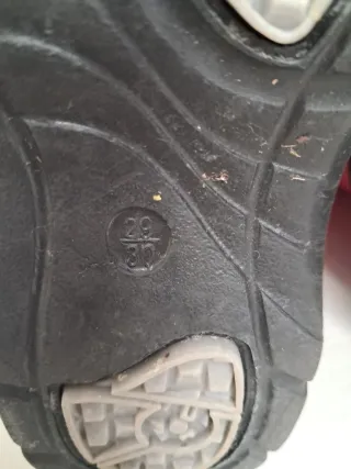 Botas de Nieve Rojas y Negras talla 29/30