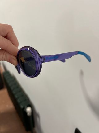 Gafas de sol Polaroid Morado/Negro. Niña/ niño