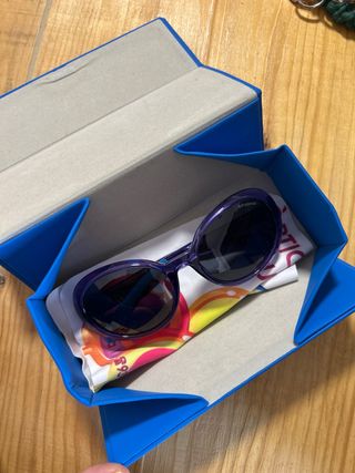 Gafas de sol Polaroid Morado/Negro. Niña/ niño