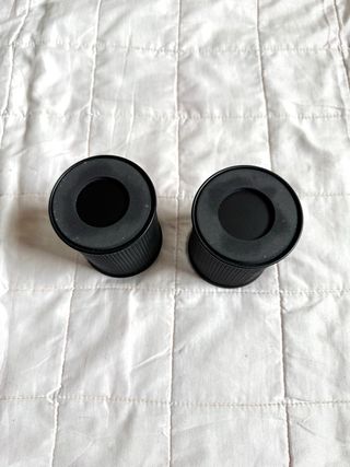 Portapenne neri in rete metallica