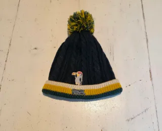 Gorro de lana azul y amarillo