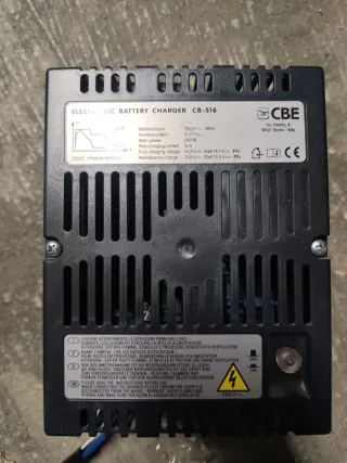 2 cargadores Autocaravana