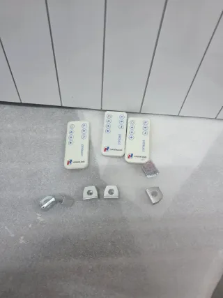 Emisor eléctrico blanco