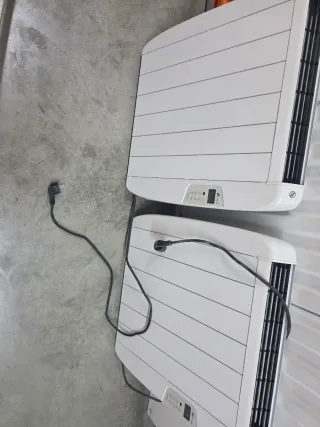 Emisor eléctrico blanco