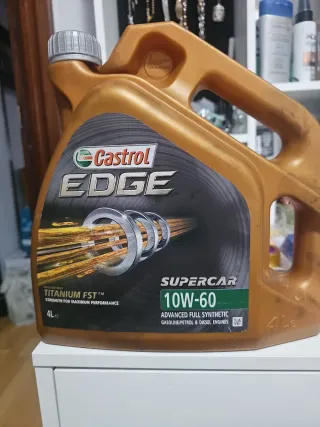 Aceite Castrol EDGE 10W-60 Supercar 4L 40€