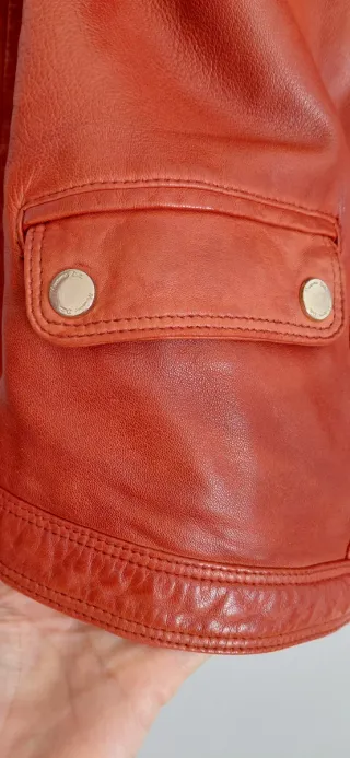 Bonita Chaqueta de piel natural Massimo Dutti