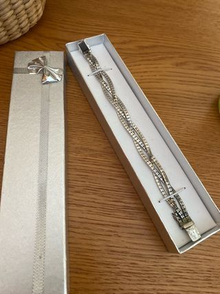 Pulsera de acero plateada