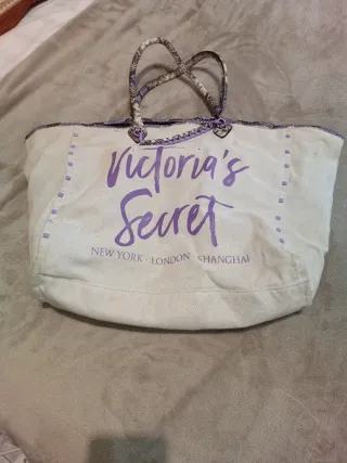 Bolso Victoria's Secret Beige y Morado