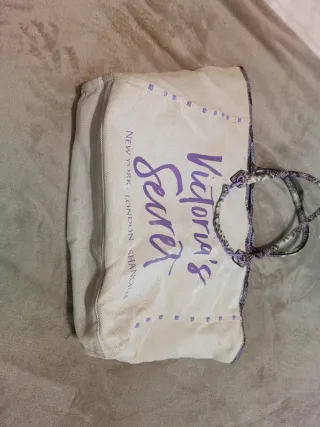 Bolso Victoria's Secret Beige y Morado