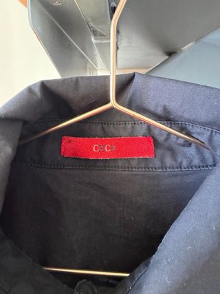 Camisa Carolina Herrera Negra Talla M Logo Dorado