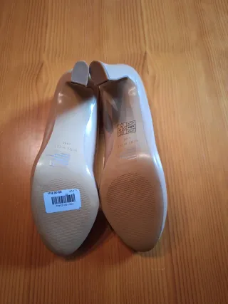 Zapatos de tacón Nine West beige