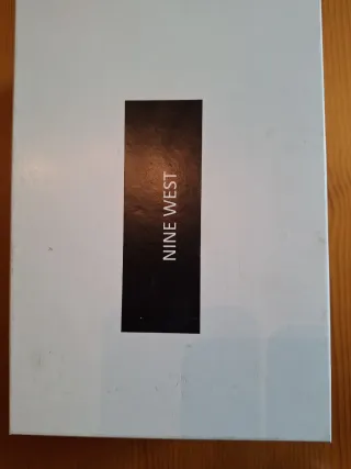 Zapatos de tacón Nine West beige