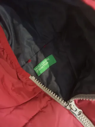 Chaqueta de frío roja