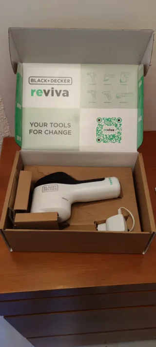 Lijadora BLACK+DECKER Reviva 12V