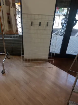 Reja expositora blanca 80x120