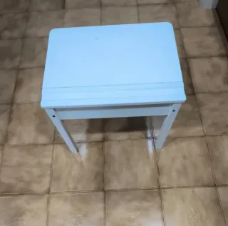 Escritorio y silla infantil tambien por separado