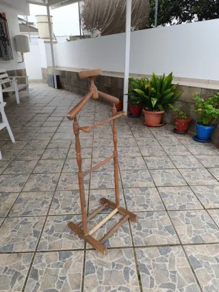 Perchero de madera