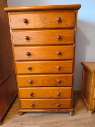 Dormitorio completo juvenil de pino miel.