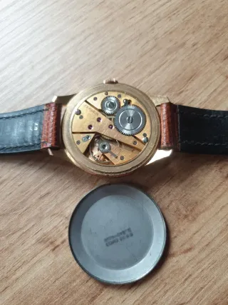 Reloj Festina 17 Rubis Antimagnético Dorado