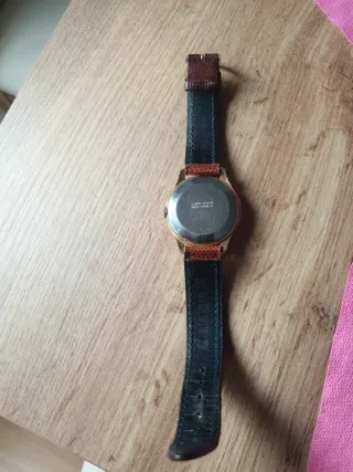 Reloj Festina 17 Rubis Antimagnético Dorado