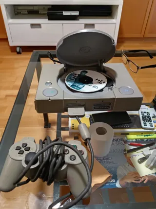 PlayStation 1 + Controller + FIFA 99