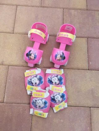 Patines y protecciones Minnie Mouse