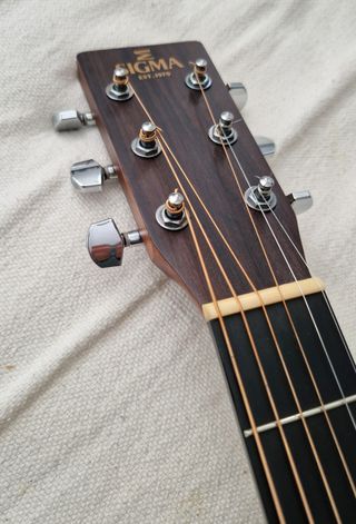 Guitarra acústica Sigma OMM-ST c/ funda acolchada