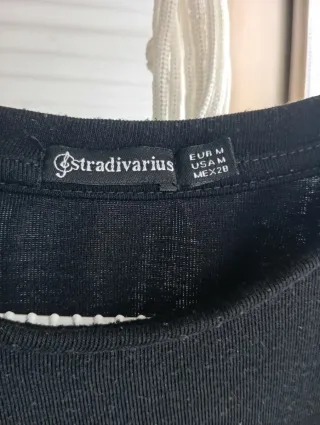 Bonito jersey negro Stradivarius