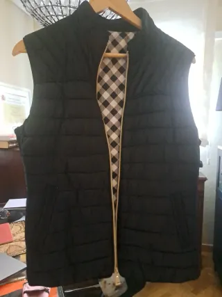 Chaleco acolchado reversible