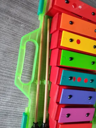 Mini xilófono de metal