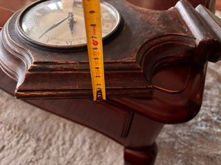 Reloj de pared antiguo madera y cristal