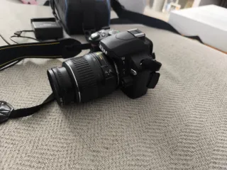 Cámara Nikon D60 + Objetivo + Accesorios