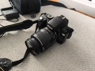 Cámara Nikon D60 + Objetivo + Accesorios