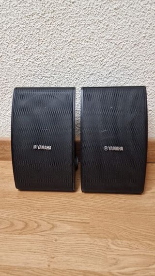 Altavoces Yamaha NS-AW 392 Negros