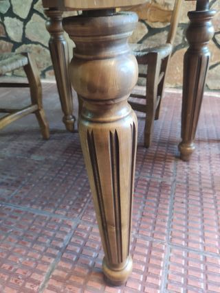 Mesa Comedor Extensible Madera + 4 Sillas