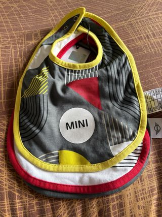 Baberos Mini sin estrenar