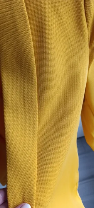 Blazer amarillo mostaza. Chaqueta americana.
