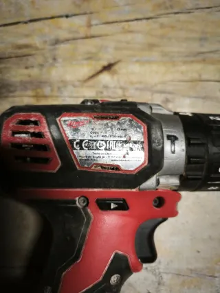 Taladro Milwaukee 18V