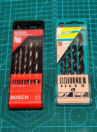 Taladro/percutor BOSCH PSB 600-2 + maletín +brocas