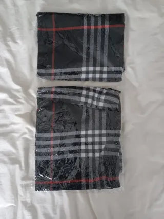 Sciarpa a quadri da uomo nera e rossa