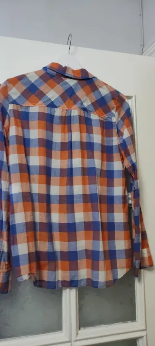 Camisa cuadros mujer abierta hasta el pecho