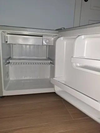 Frigorífico Universalblue 48L