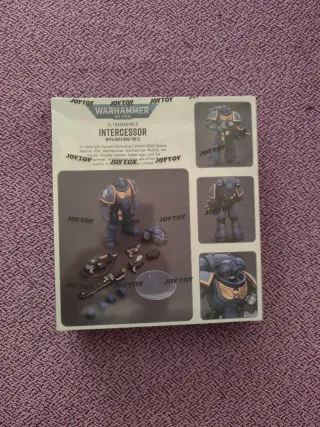 Joytoy Warhammer 40k Ultramarines Intercessor