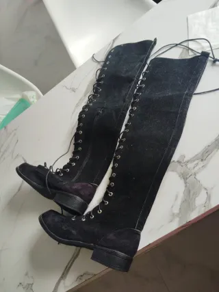 Botas altas mujer negras con cordones