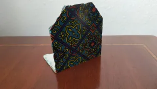 Adorno antiguo cristal tallado morado