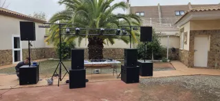 Equipo de Sonido e Iluminación. Discoteca móvil
