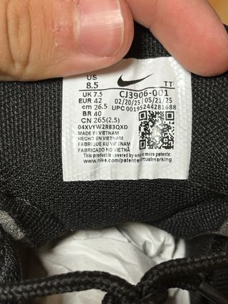 Nike Air Max 95 Negras Talla 42 Nuevas