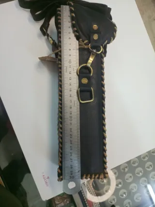 Bolso artesano cuero negro y marrón