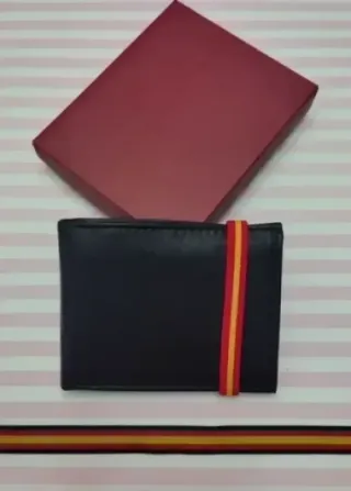 CARTERA MONEDERO PIEL CIERRE BANDERA + REGALO PULS